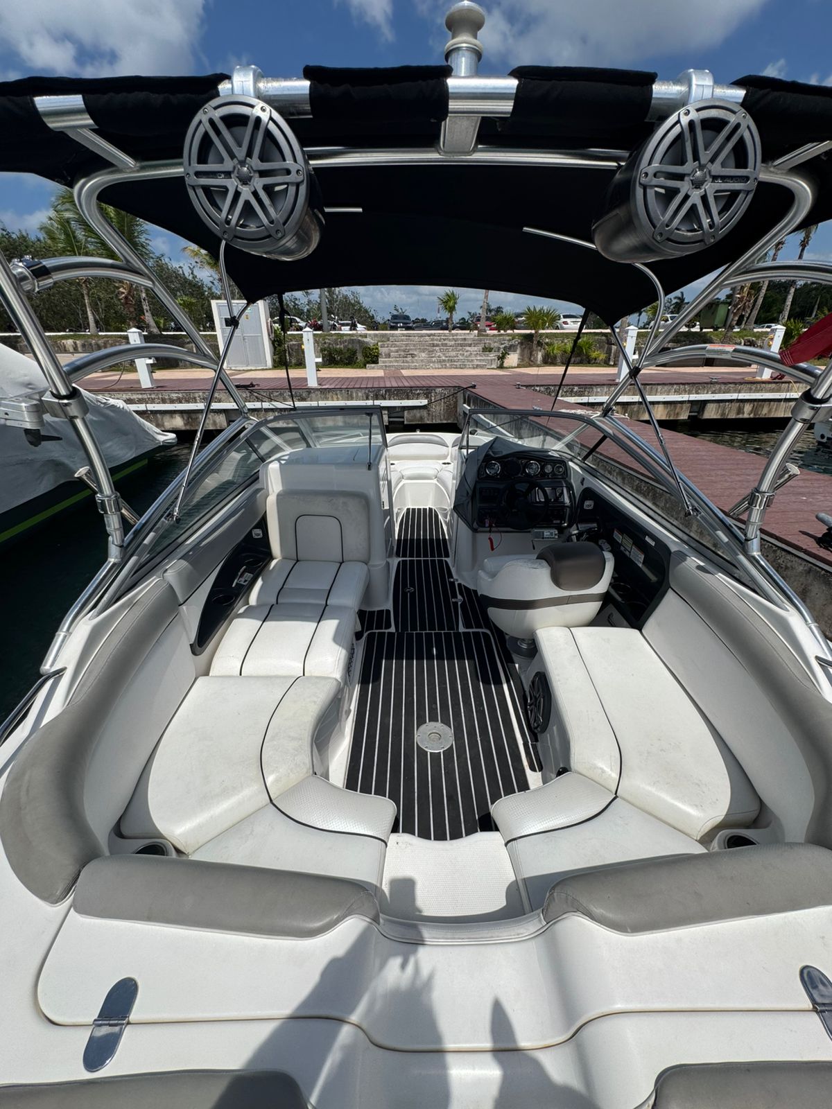 21ft Sea Ray 210 for Small Groups °Sultan° - View 1